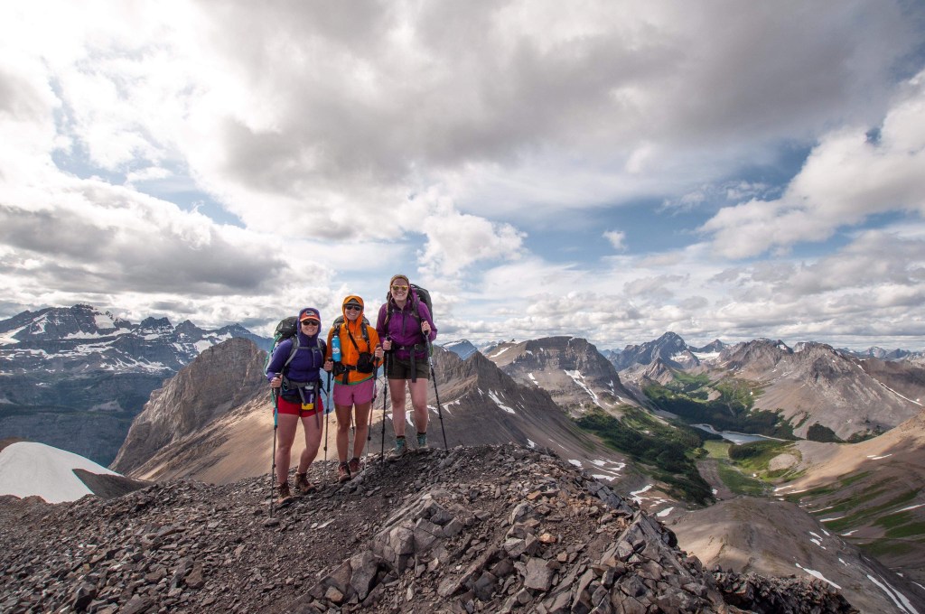 Northover Ridge: Exposure, Lakes, and&nbsp;Wildflowers